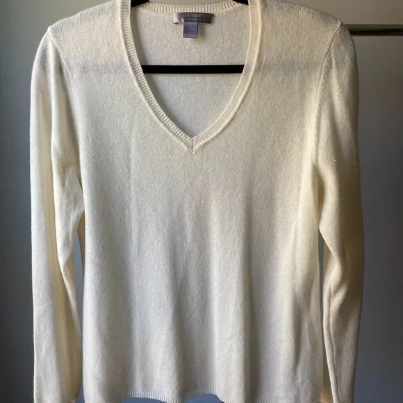 Cashmere Charter Club V Neck Sweater - Picture 1 of 4